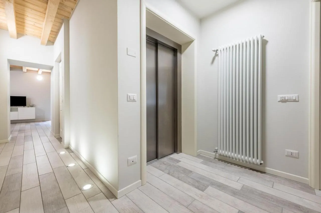 Il Golfo Apartments Duplex 托斯科拉诺-马德尔诺